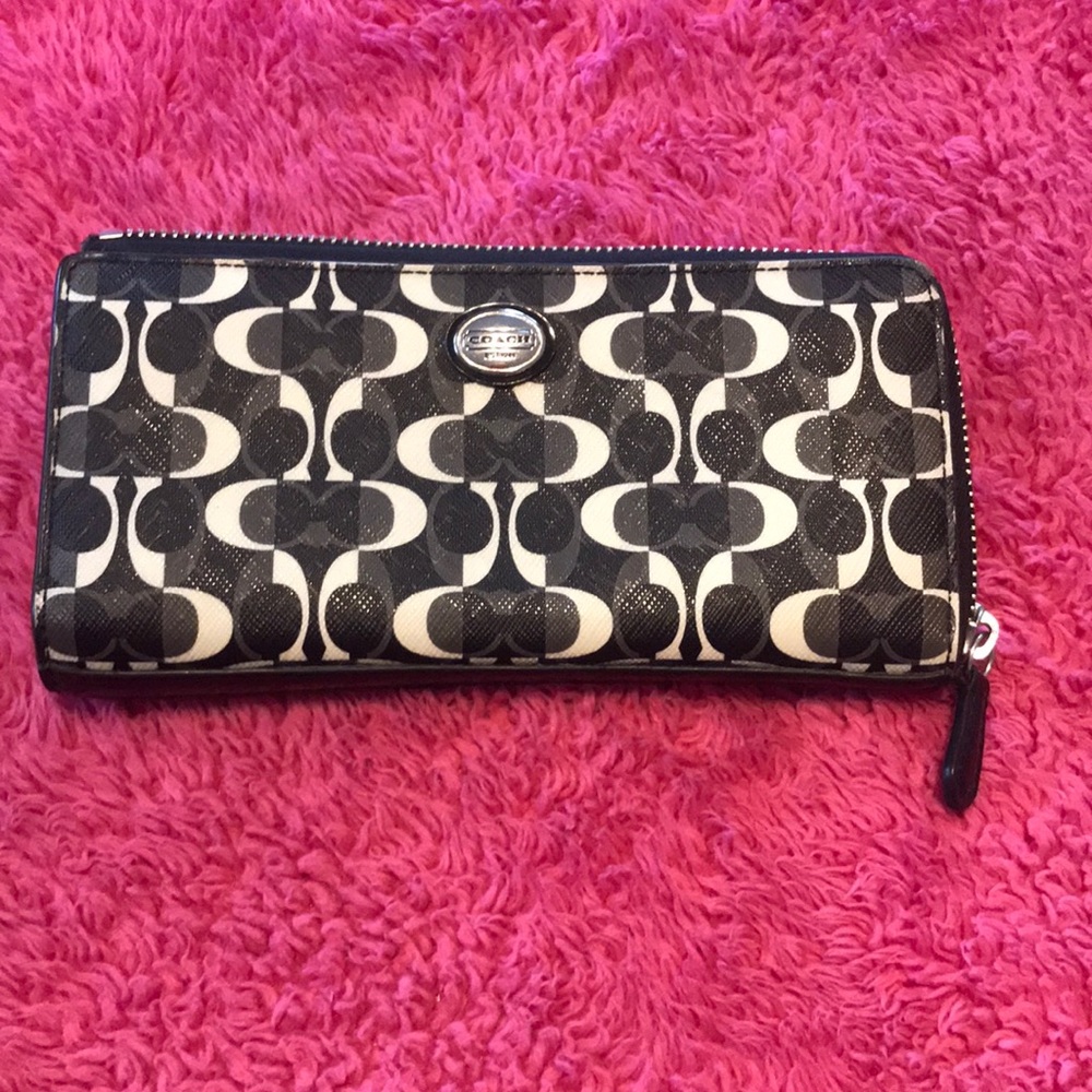 Coach Signature “C” Zippered Wallet